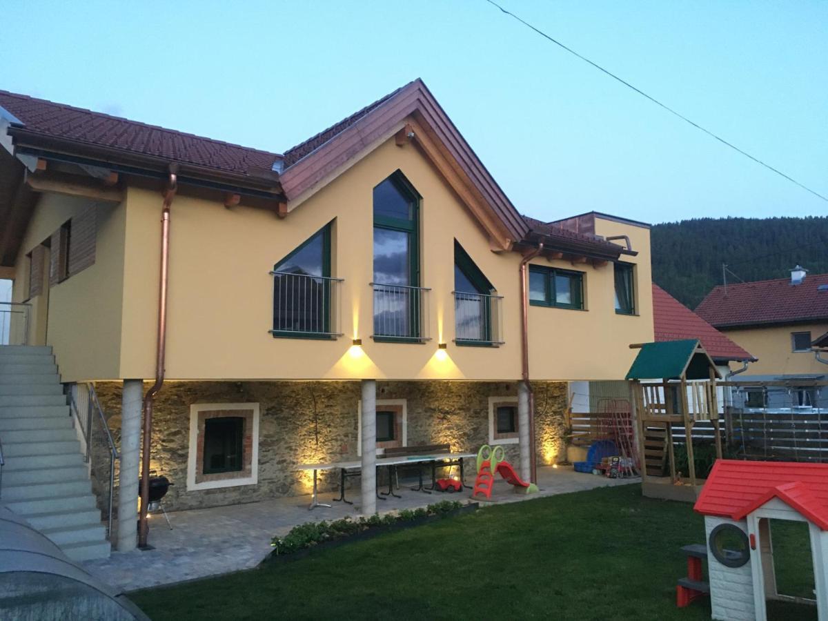 Schreierhof Bio Bauernhof Apartment *